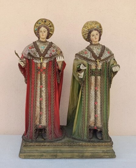 Sculpture, "Saints Cosma and Damiano" - 55 cm - Earthenware, Plaster, Textiles - 19th century