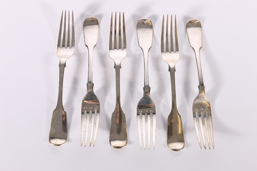 Set of six Victorian silver dessert forks of fiddle pattern ...