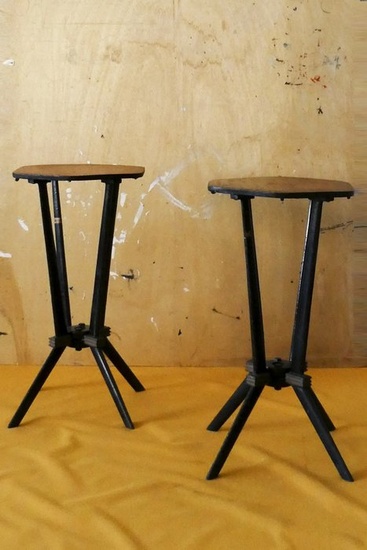 Side table (2) - Iron (cast), Wood