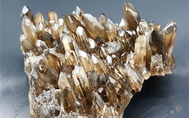 Smoky quartz (a brown or black variety of quartz) Crystal cluster - 210×150×90 mm - 2565 g