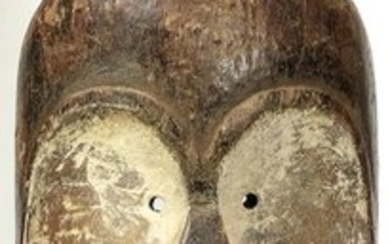 So Dancemask - medium density wood, probably Alstonia spec. - Fang - Gabon