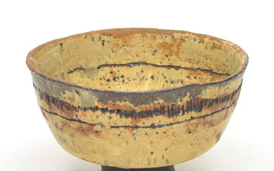 Stoneware bowl with abstract decoration of figures, design Lies Cosijn...