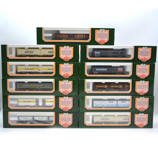 Ten Hag HO gauge model railway wagons and tank wagons