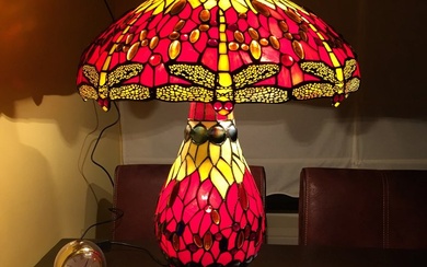 Tiffany stijl tafellamp Studio "RED DRAGONFLY" lamp met drie lichtpunten Ø 46x65cm! - Table lamp - Glass (stained glass)