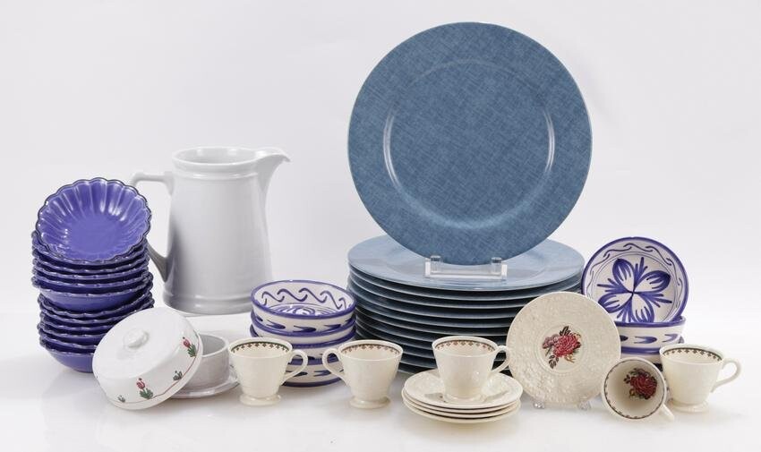 Various Porcelain & Pottery Dinnerware
