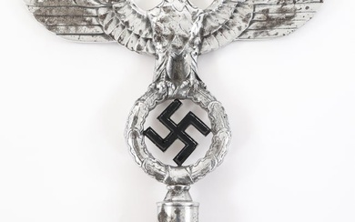 WWII GERMAN NSDAP EAGLE 2ND MODEL FLAG TOPPER