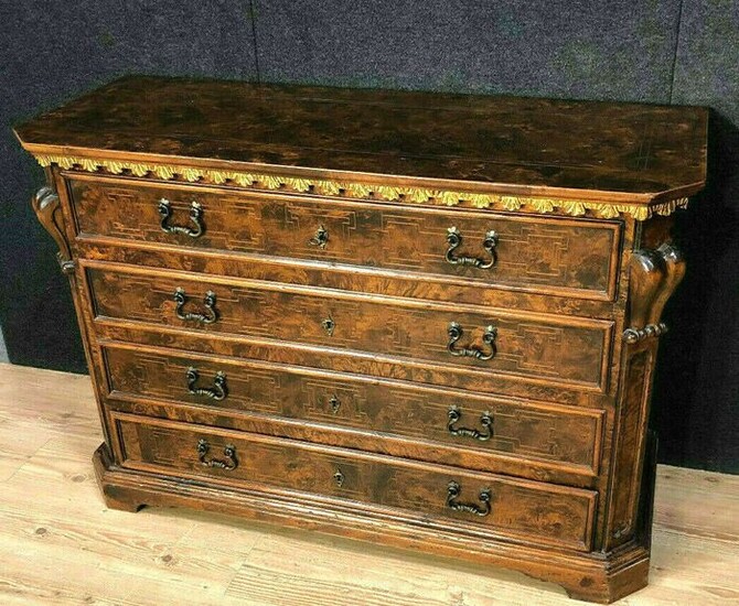 Walnut, marquetry and gilded wood dresser - Renaissance Style