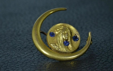 Yellow Gold Art Nouveau Pin set with Sapphires