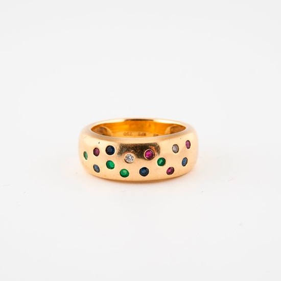 Yellow gold ring (750) set with small rubies,...