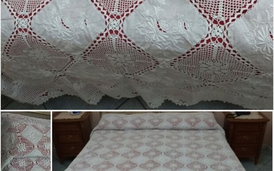 crochet bedspread linen carvings and embroidery - Cotton, Linen - Second half 20th century
