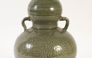 iGavel Auctions: Chinese Celadon Glazed Double Gourd Form Vase with Carved Decoration FR3SHLM