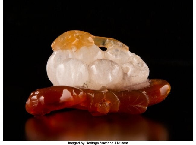 27190: A Chinese Carved Agate Toggle 1 x 1-3/4 x 1-1/4