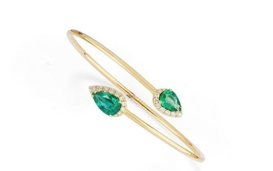 A 18K yellow gold, emerald and diamond bracelet