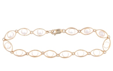 A 9ct gold whole pearl eye line bracelet, 19cm, 7g