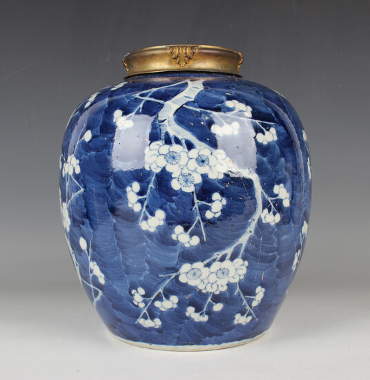 A Chinese blue and white export porcelain ginger jar, Kangxi period, the ovoid body painted with pru