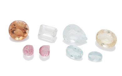 A GROUP OF UNSET GEMSTONES