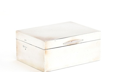 A George VI silver cigarette box by Goldsmiths & Silversmith...