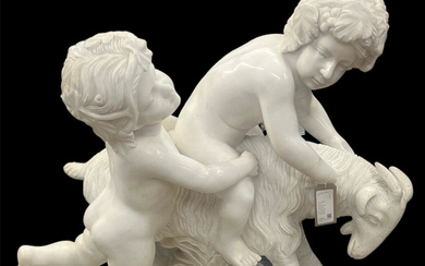 A LARGE EARLY 20TH CENTURY ITALIAN CARRARA MARBLE CARVED SCULPTURE DEPICTING A BACCHANAL OF TWO PUTT