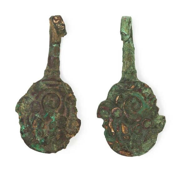 A Pair of Chinese Animal-Form Bronze Belt Hooks Length