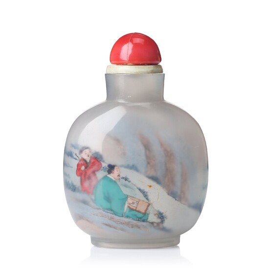 A inside painted snuff bottle with stopper, China, circa 1900.