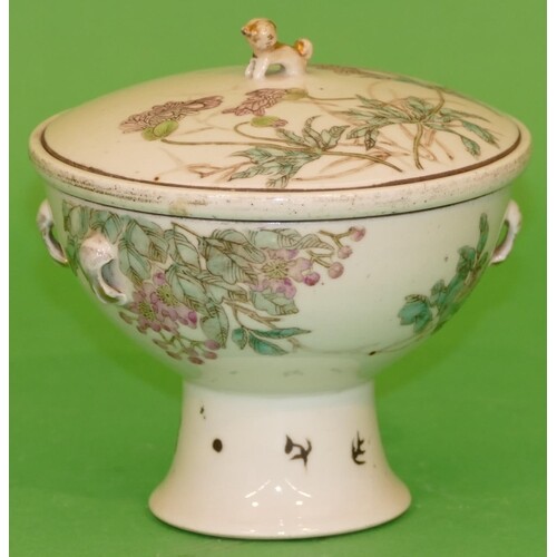 An 18/19th Century Oriental Round Lidded Pot enclosing liner...