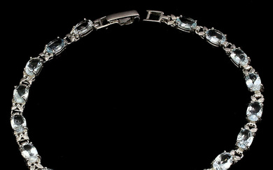 Aquamarine bracelet in rhodium-plated sterling silver