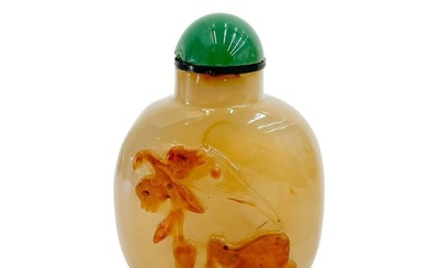Chinese Carved Chalcedony Agate Snuff Bottle Three Legged Toad circa 1900