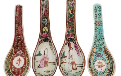 Chinese Porcelain Enamel Spoons Famille Rose Enamel et al Porcelain Vintage Lot of 4