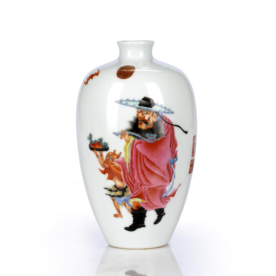 Famille rose ‘zhong kui’ bottle vase
