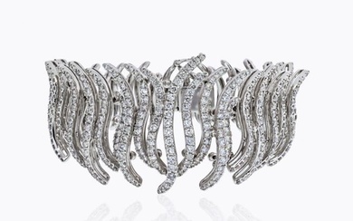 Fine 18K White Gold Diamond Pave Sculpted Strips Bracelet