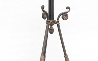 (-), Franse vergulde Empire-stijl hanglamp met vergulde details...
