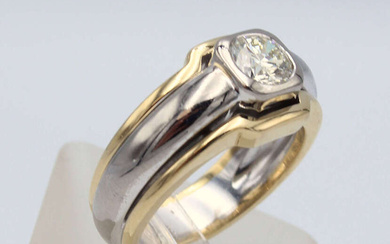 Gold ring with diamond 21st century Gold, 750.prove, yellow and white gold, diamond 0.6 ct approx. Weight 11.56 grams, inner diameter 17.6 mm.