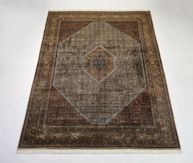Indo-Persian hand knotted wool Bidjar rug, 13 x 10