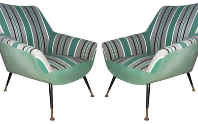 Minotti, Gigi Radice Design, années 50. Paire de fauteuils et Ottoman en bois. Pieds en...