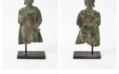 Set of 7 bronze objects with green patinas,...
