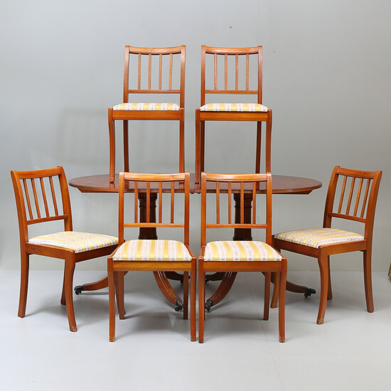 TABLE o 6 CHAIRS, English style, George Hensher, 1900s.