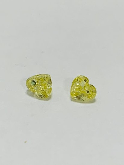 Two natural yellow (pair) heart shape diamond,1ct total,si2...
