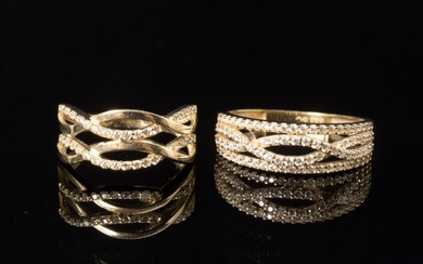 Two rings of 8 kt gold with cubic zirconia (2)