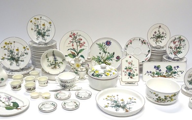 VILLEROY et BOCH : Service de table de 186 pièces en porcelaine modèle BOTANICA comprenant...