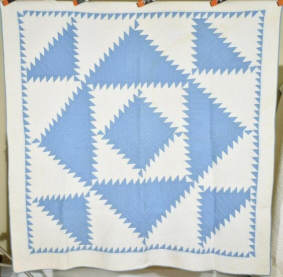 WELL QUILTED 30's Blue & White Diamond Quilt