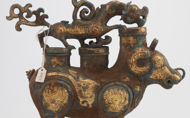 Xi Zun ritual/wine vessel, in the shape of a buffalo, in the style of the spring and autumn annals, mid-20th century Jh.