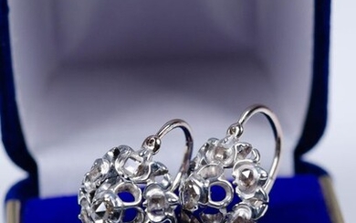 14 kt. Gold, Silver - Earrings with diamonds in Rococo style