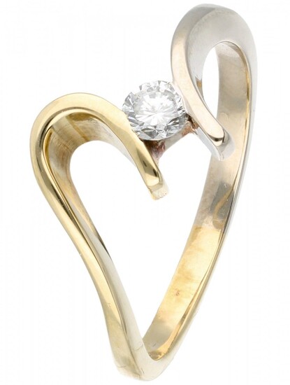 14K. Bicolor gold ring set with approx. 0.17 ct. diamond.