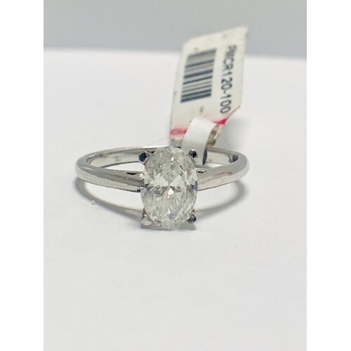 1ct Oval diamond solitaire platinum ring,h colour,si2 clarit...