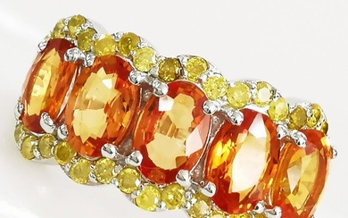 3.42 ct orange sapphire & 0.42 ct fancy vivid yellow diamonds designer ring - 14 kt. White gold - Ring Sapphire - Diamonds