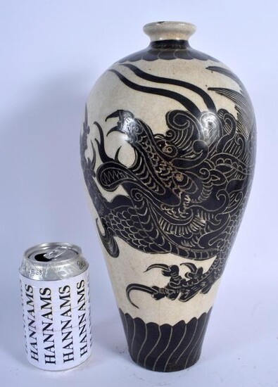 A 19TH CENTURY CHINESE CHIZOU POTTERY MEIPING VASE
