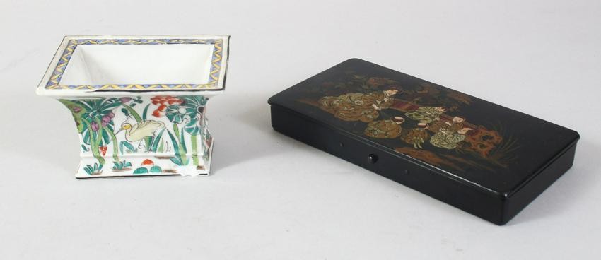 A 20TH CENTURY ORIENTAL LACQUER BOX & A SMALL JAPANESE