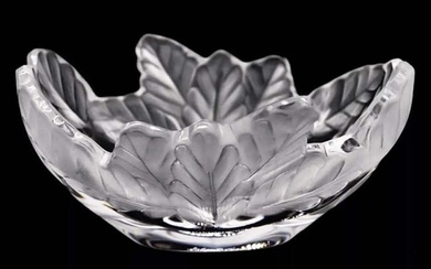 A LALIQUE Frosted Crystal Leaves Bowl/Centerpiece, Signed