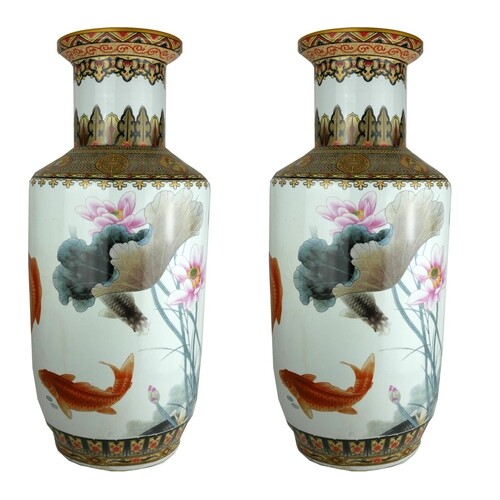 A LARGE PAIR OF CHINESE PORCELAIN VASES Hand painted decorat...