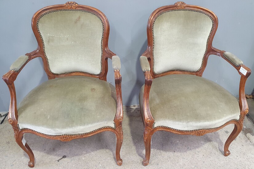 A PAIR OF LOUIS STYLE ARMCHAIRS